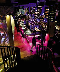 SIXTY Restaurant & Bar in über 300 Metern Höhe mit spektakulärem Ausblick