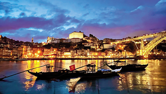 Steilufer und Gassengewirr in Porto