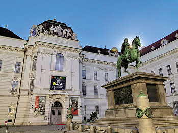 sterreichische Nationalbibliothek am Josefsplatz