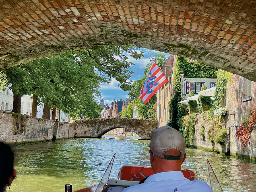 Brügge - Bootstour durch die Kanäle der Stadt